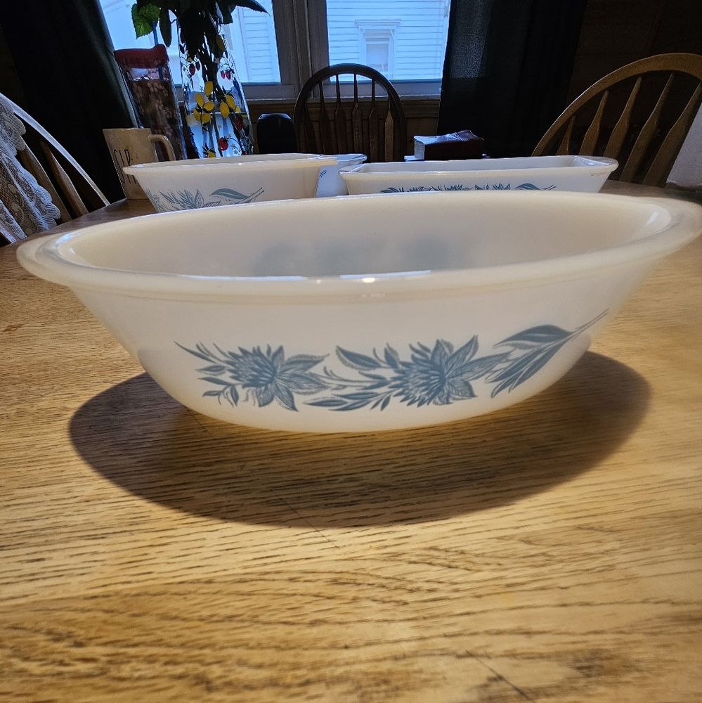 Vintage Casserole Dish Glasbake Dish J-235  1 Quart Blue Thistle ~ No Lid, USA
